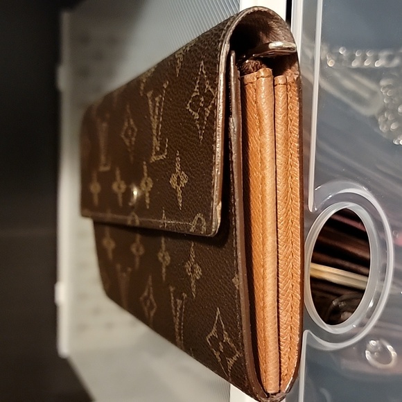 Louis Vuitton Long Porto Mone wallet - Picture 7 of 16